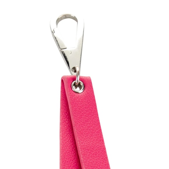 NIB Signature D Logo Keychain - Picture 3 of 10